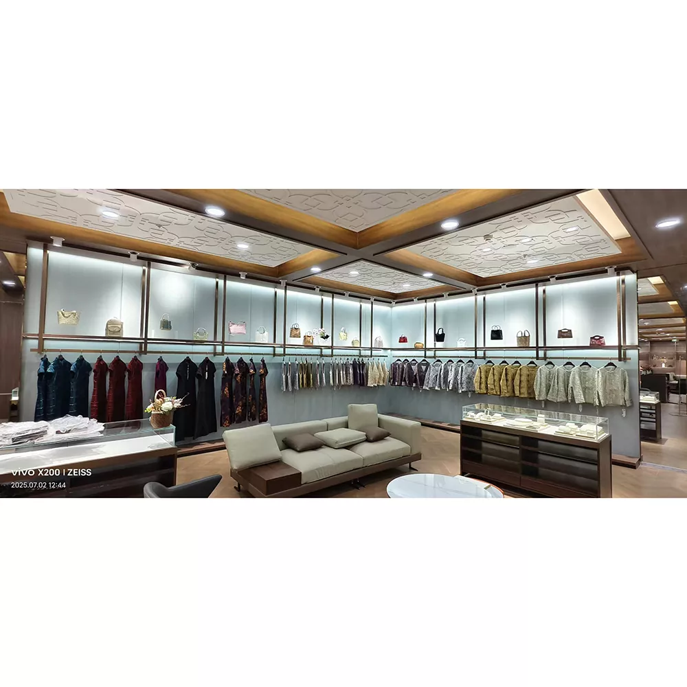 ชั้นวางเสื้อผ้าสตรีเหล็ก