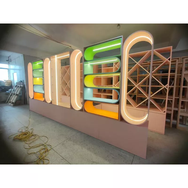 ชั้นวางโชว์ไม้